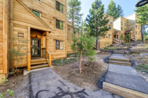 Comfortable and Functional Gold Bend Condo Truckee
